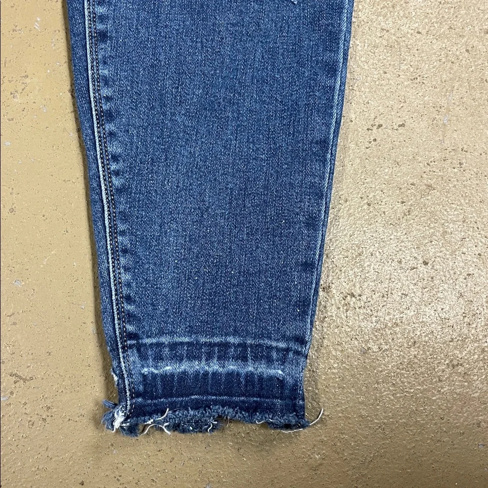SPANX Distressed Skinny Raw Hem Ankle Jeans Medium - Picture 6 of 11